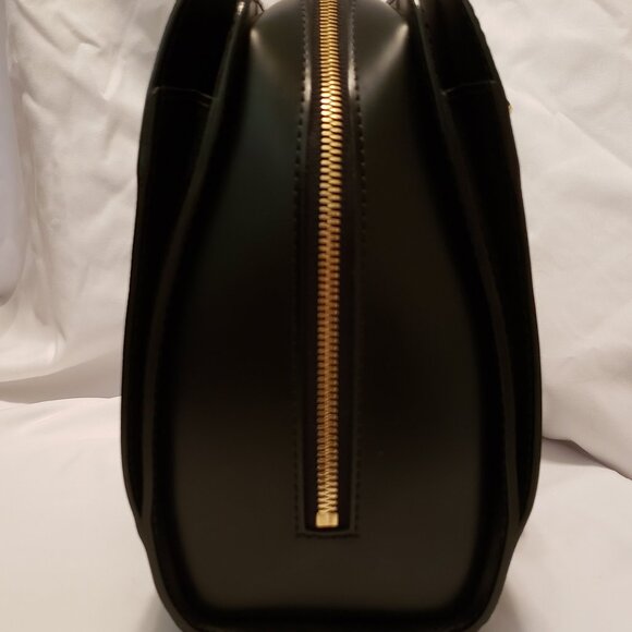 **SOLD**Louis Vuitton Pont Neuf Epi Noir -Black With Gold Hardware M52052 - 2004 - Picture 5 of 16